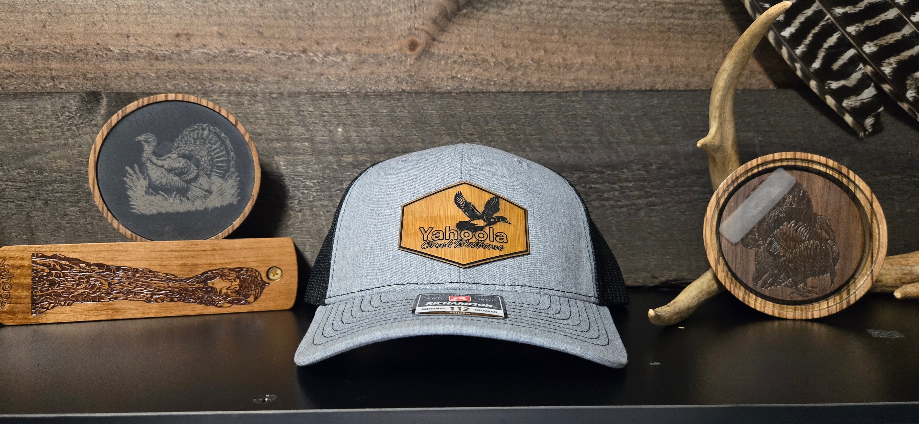 YOUTH richardson 112 Heather Gray and black, duck logo