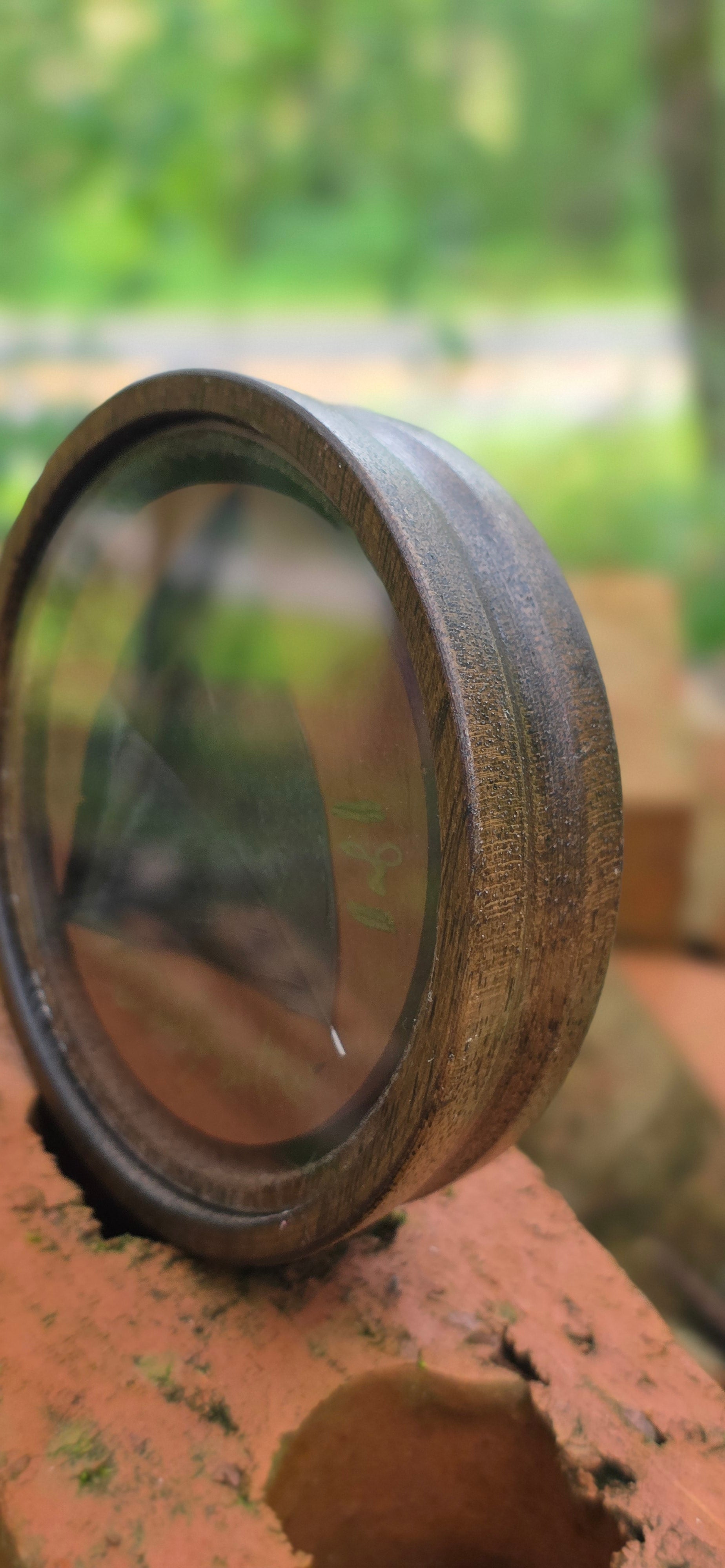 3" Dark Walnut Crystal over Red slate
